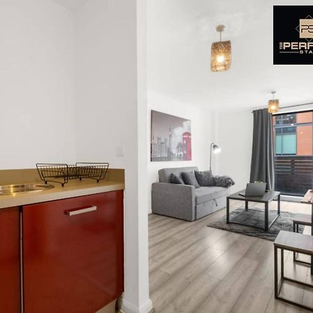 Atlantis 1Bdr City Centre By Your Perfect Stay Short Lets Birmingham With Netflix & Free Parking Exterior photo