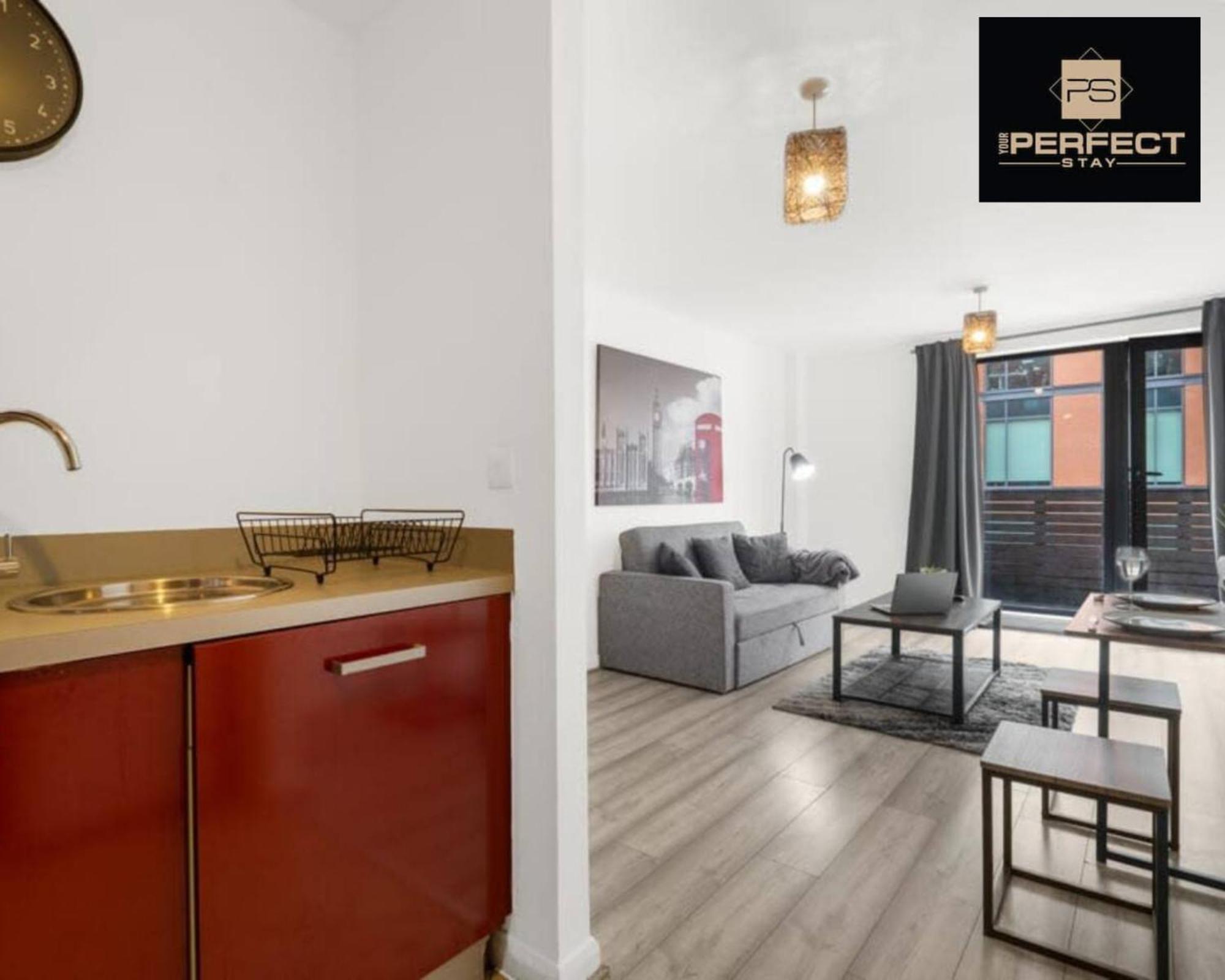 Atlantis 1Bdr City Centre By Your Perfect Stay Short Lets Birmingham With Netflix & Free Parking Exterior photo