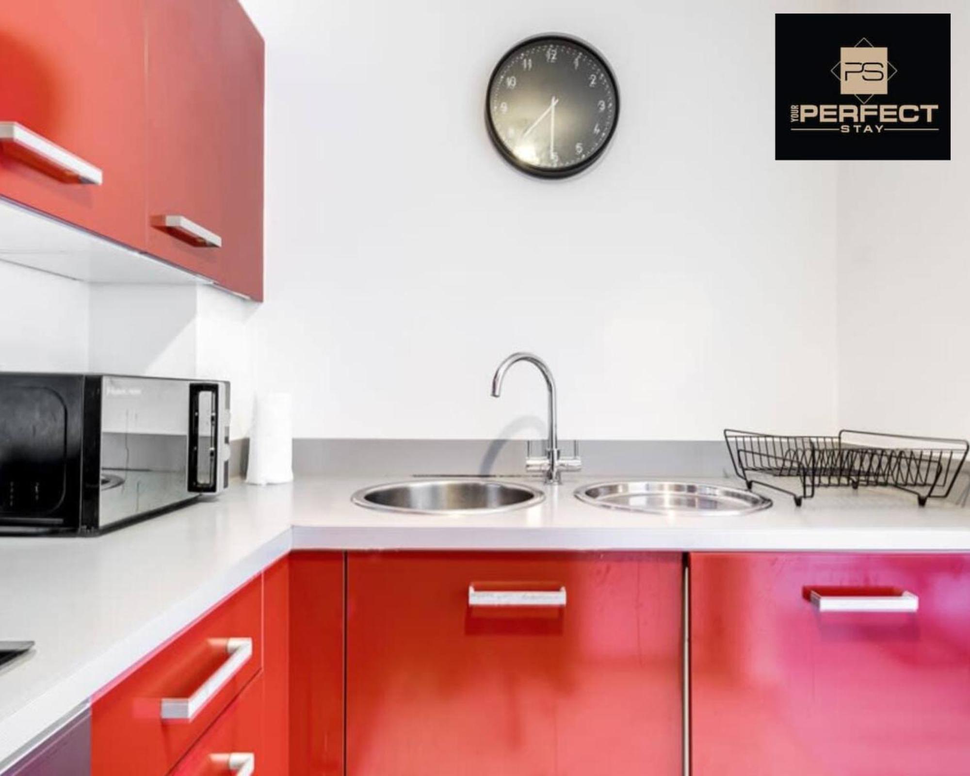 Atlantis 1Bdr City Centre By Your Perfect Stay Short Lets Birmingham With Netflix & Free Parking Exterior photo
