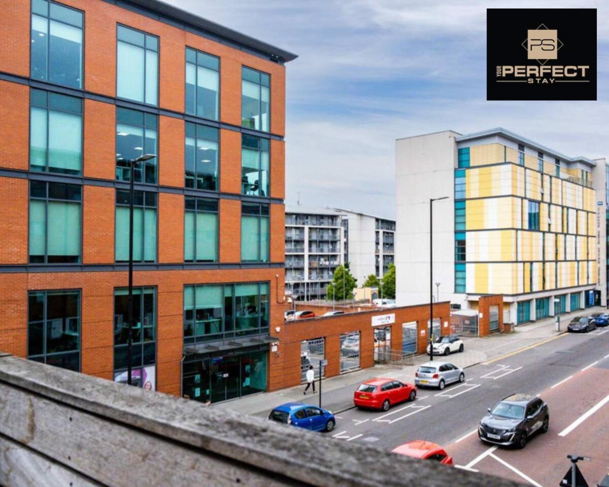 Atlantis 1Bdr City Centre By Your Perfect Stay Short Lets Birmingham With Netflix & Free Parking Exterior photo